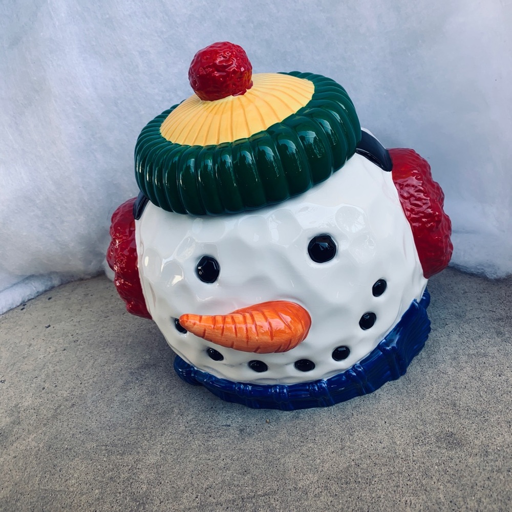 Cookie jar